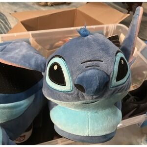 NWOT Adult Stitch House‎ Slippers Size 12-13.